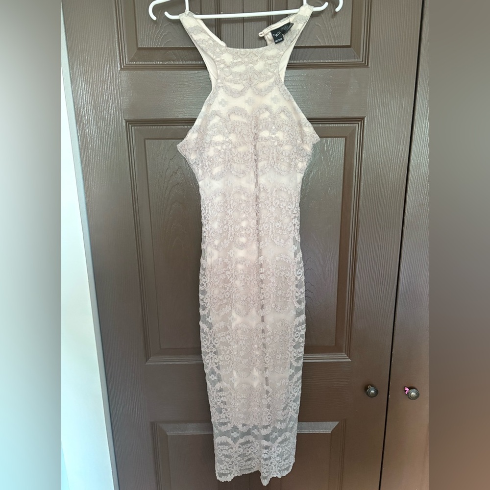 Elegant Lace Sleeveless Dress - Cream